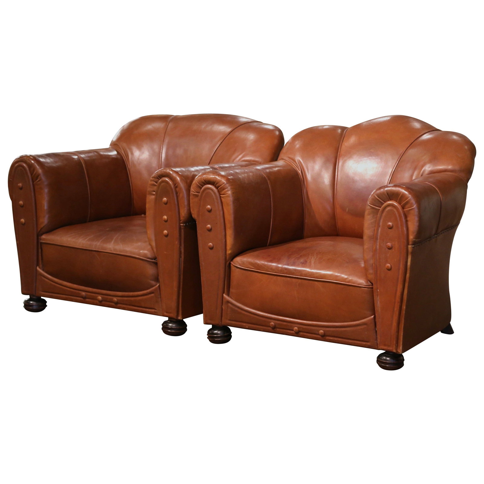 Antique French Art Deco Club Armchairs Set of 2 Brown Leather Circa 1930: Antique French Art Deco Club Armchairs Set of 2 Brown Leather Circa 1930 This pair of early 20th century French club armchairs exemplifies the Art Deco style, meticulously crafted in France around 193