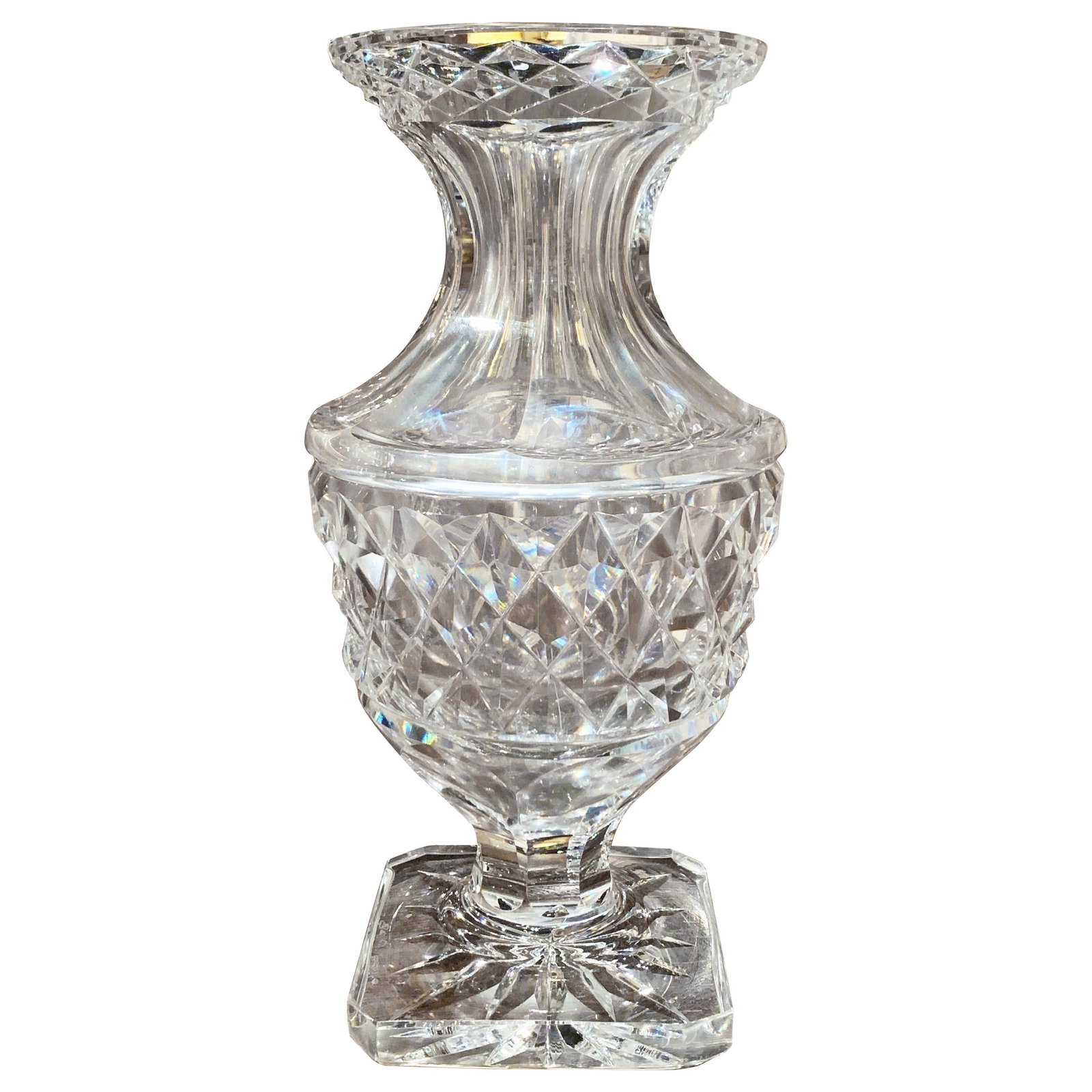 Midcentury Neoclassical Cut Glass Vase 11.5 in France 1970: Midcentury Neoclassical Cut Glass Vase 11.5 in France 1970 Elevate your decor with this elegant Midcentury Clear Cut-Glass Vase, featuring a captivating geometric pattern. Hand-crafted in France circa