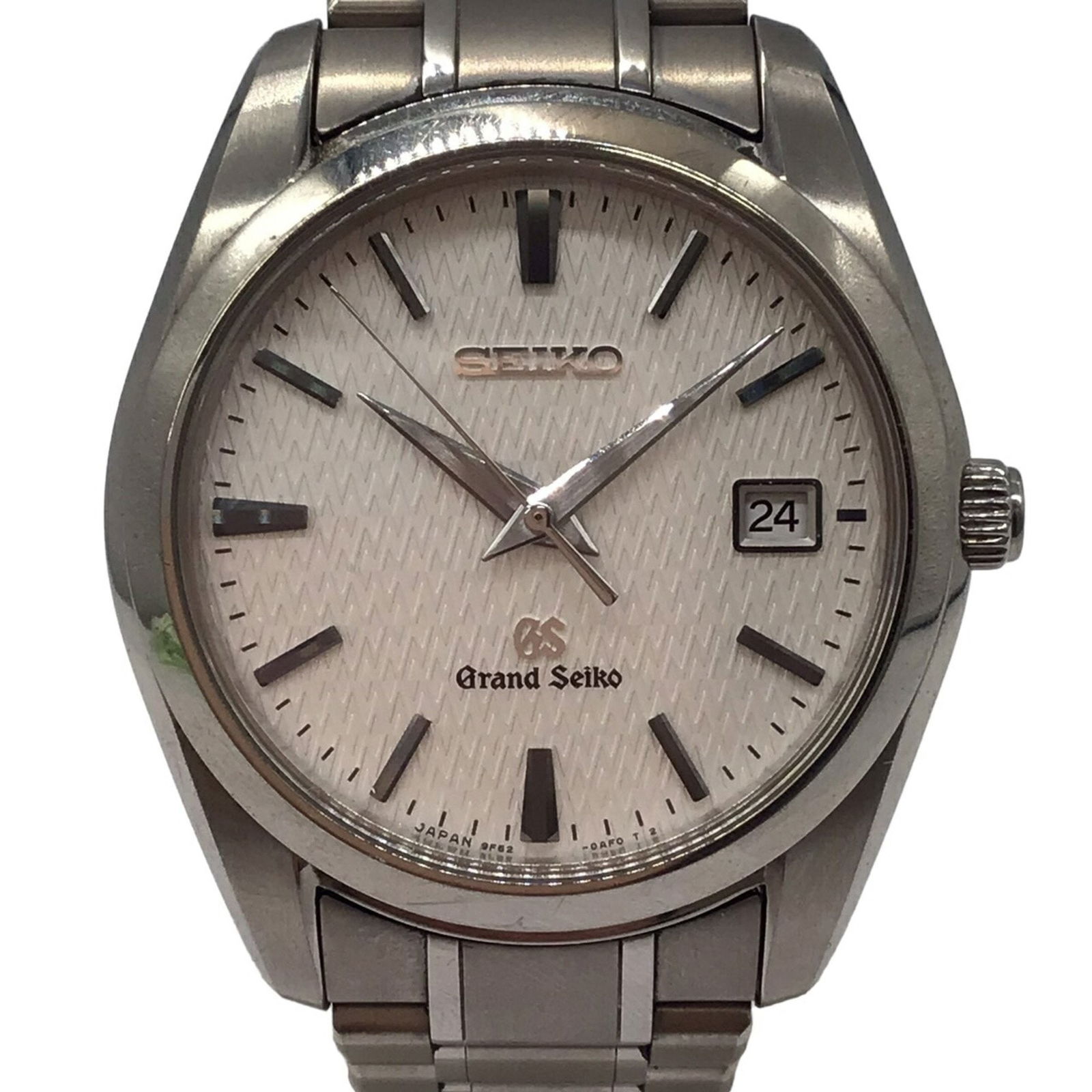 Seiko Silver Wave Hybrid H449 5040 Quartz Watch 33mm Seiko Silver Wave Hybrid H449 5040 Quartz Watch 33mm