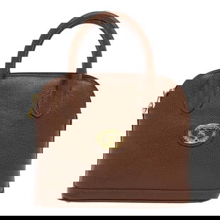 Burberry Brown Leather Handbag Made in Italy W20cm H17cm D8cm: Burberry Brown Leather Handbag Made in Italy W20cm H17cm D8cm This elegant Burberry handbag is crafted from high-quality leather in a rich brown color, making it a versatile addition to any wardrobe.