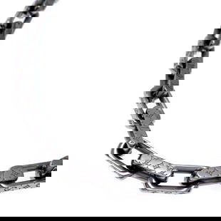 Louis Vuitton Chain Monogram Men's Necklace M00307 Metal: Louis Vuitton Chain Monogram Men's Necklace M00307 Metal Brand: Louis Vuitton Necklace Type: Necklace Gender: Men Material: Metal Neck Circumference: 54 cm / 21.25'' Overall Scratches: Slight Overall