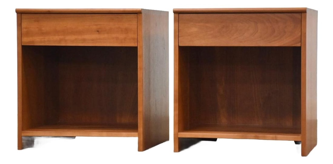 Thomas Moser Cherry Nightstands Pair Shaker Style USA: Thomas Moser Cherry Nightstands Pair Shaker Style USA A pair of solid cherry shaker style nightstands made by Thomas Moser signed and dated with exposed hand cut dovetail details. Professionally refin
