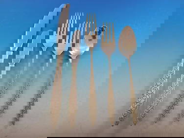 Wallace Spanish Lace Sterling Silver Flatware Set for 12 63 Pieces with Storage Chest (1 of 10)