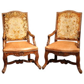 Elegant Louis XV Pair of 18th Century French Walnut Armchairs (1 of 10)