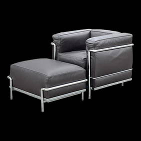 Vintage Cassina LC2 Petite Modele Chair and Ottoman in Charcoal Leather (1 of 9)