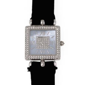 Van Cleef & Arpels Classique 18k White Gold Diamond Ladies Watch 138001 (1 of 6)
