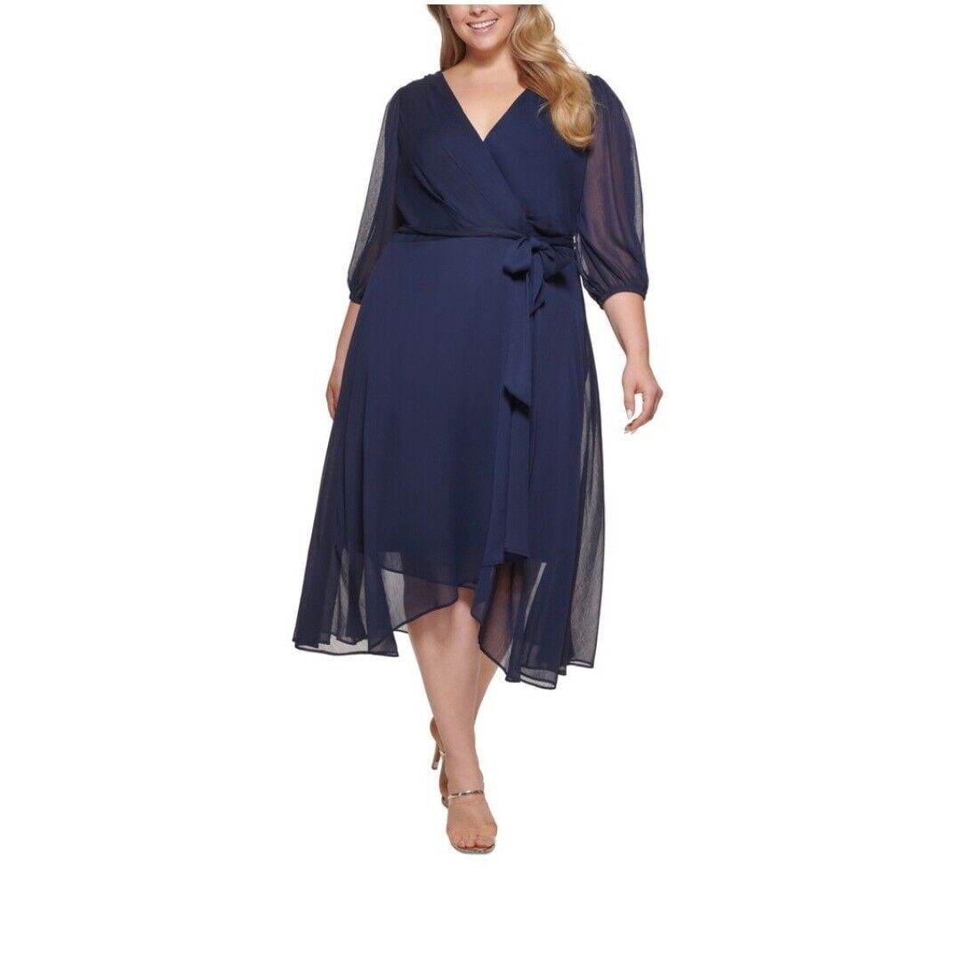 DKNY Plus Size Navy Balloon Sleeve Midi Chiffon Wrap Dress 14W: DKNY Plus Size Navy Balloon Sleeve Midi Chiffon Wrap Dress 14W Elevate your wardrobe with this elegant DKNY Plus Size Balloon Sleeve Faux Wrap Chiffon Dress in Navy. Designed in a flattering midi leng