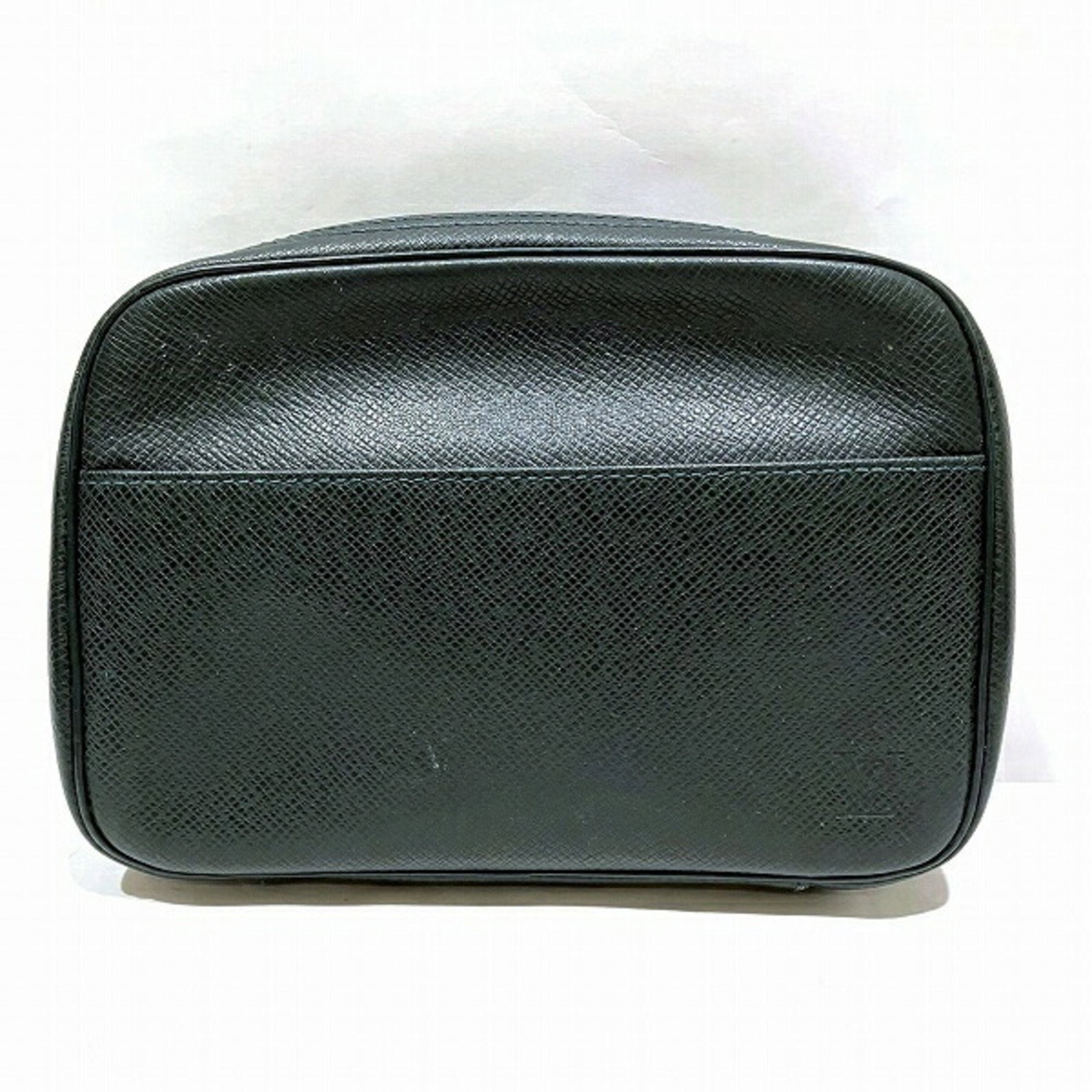 Louis Vuitton Taiga M30304 Men's Pouch in Episea Leather 15cm x 20cm x 6cm: Louis Vuitton Taiga M30304 Men's Pouch in Episea Leather 15cm x 20cm x 6cm This Louis Vuitton Taiga Pouch (Model M30304) is crafted from premium Taiga leather in a sophisticated Episea color. Designed