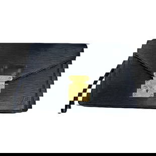 Louis Vuitton Epi Dragonne Clutch Bag M52612 Noir for Men and Women: Louis Vuitton Epi Dragonne Clutch Bag M52612 Noir for Men and Women This Louis Vuitton Epi Series Dragonne Clutch Bag is a versatile accessory suitable for both men and women. Crafted from durable Epi