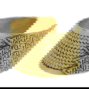Chanel 1985 Vintage Native American Gold Bangle 5.7 inches: Chanel 1985 Vintage Native American Gold Bangle 5.7 inches This exquisite CHANEL 1985 Vintage Native American Motif Bangle showcases a beautiful gold color, embodying elegance and style. Designed spec