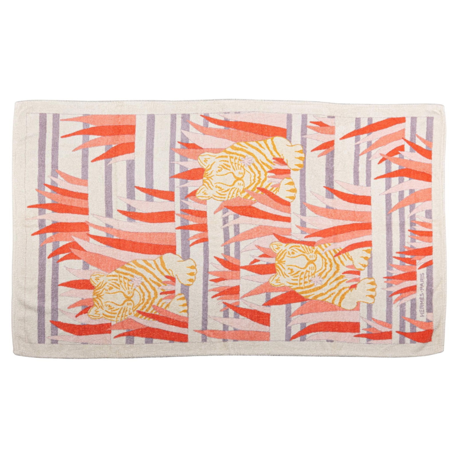 Hermes Tiger Print Beach Towel 33.5 x 59 in France: Hermes Tiger Print Beach Towel 33.5 x 59 in France This exquisite Hermes beach towel features a striking tiger print, showcasing the luxury and artistry associated with the brand. Measuring 33.5 in (8