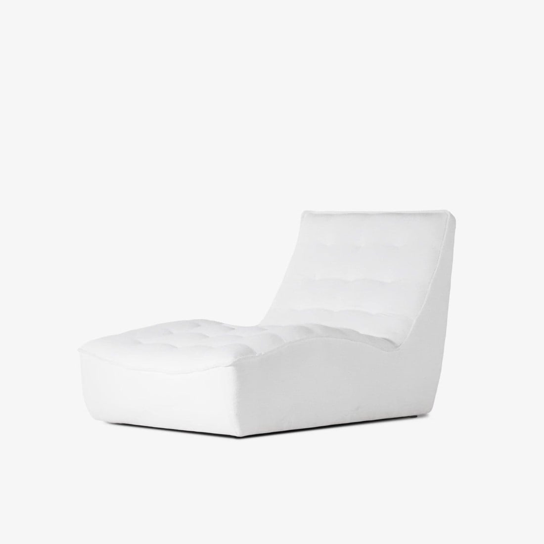 Victoria Modular Sectional - Chaise: Victoria Modular Sectional - Chaise Size: 58.27 in x 31.89 in x 34.65 in Material: Fabric Color(s): White LOCAL PICK UP IS NOT AN OPTION AND ALL ITEMS IN THIS AUCTION MUST BE SHIPPED. Shipping furnitu