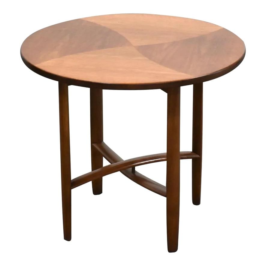 1960s Barney Flagg Round End Table Walnut 24 Diameter: 1960s Barney Flagg Round End Table Walnut 24 Diameter This exquisite mid-century modern round end table, designed by Barney Flagg for Drexel's Parallel Collection, features a stunning light walnut fin