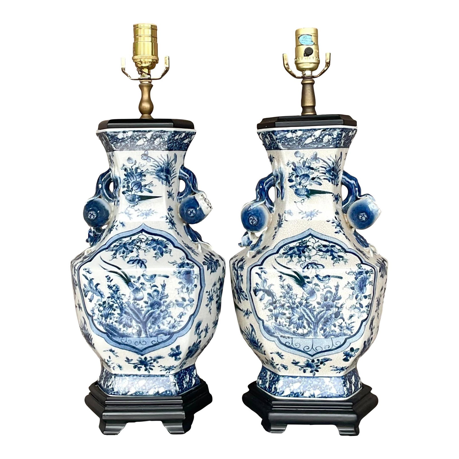 Elegant Pair of Vintage Asian Chinoiserie Ceramic Lamps Blue: Elegant Pair of Vintage Asian Chinoiserie Ceramic Lamps Blue Enhance your living space with this elegant pair of Vintage Asian Chinoiserie Ceramic Lamps. Featuring a beautiful blend of Asian artistry 