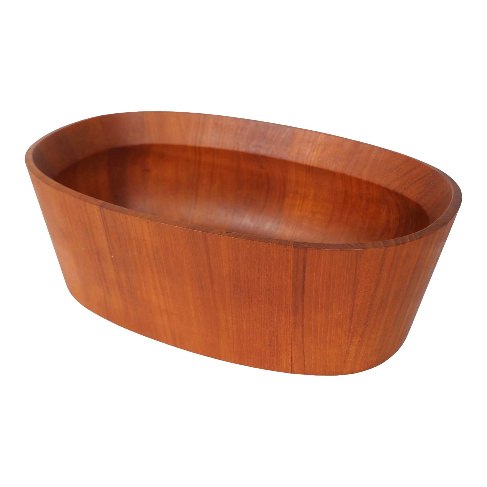 Rare Jens Quistgaard Dansk Teak Bowl 9.25 x 13.75 x 4.75: Rare Jens Quistgaard Dansk Teak Bowl 9.25 x 13.75 x 4.75 Rare oval serving bowl, designed by Jens Quistgard for Dansk. The bowl is constructed of solid staved teak, with a dramatic beveled edge at the