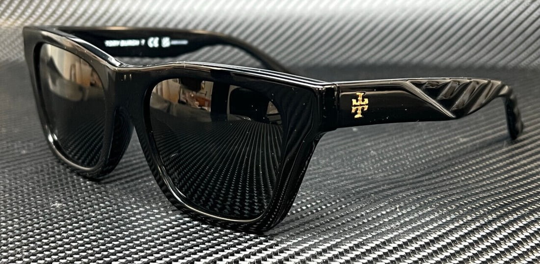 Tory Burch TY7181U 170987 Black Gray Rectangular Sunglasses UV400: Tory Burch TY7181U 170987 Black Gray Rectangular Sunglasses UV400 Elevate your accessory collection with these stylish Tory Burch TY7181U sunglasses. Featuring a solid black frame made from durable pl