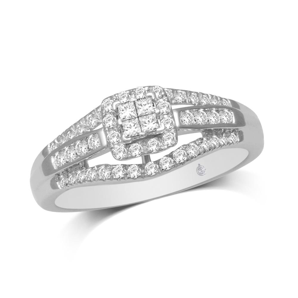 10K White Gold 1/2 Ct.Tw.Diamond Engagement Ring: 10K White Gold 1/2 Ct.Tw.Diamond Engagement Ring Celebrate Your Romantic Commitment With This Exceptional Diamond Engagement Ring. Beautifully Crafted In 10K White Gold, This Sparkling Ring Show