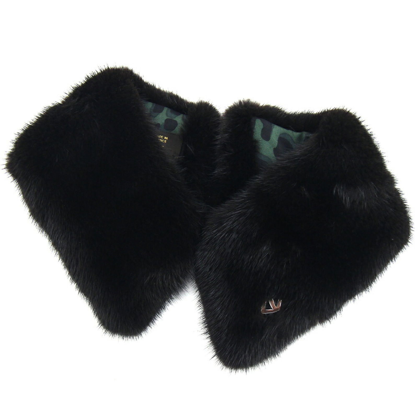 Louis Vuitton Leopard Print Shawl with Mink Fur Collar Black Green: Louis Vuitton Leopard Print Shawl with Mink Fur Collar Black Green Elevate your wardrobe with this stunning Louis Vuitton shawl, featuring a luxurious mink fur collar and a chic leopard print design.