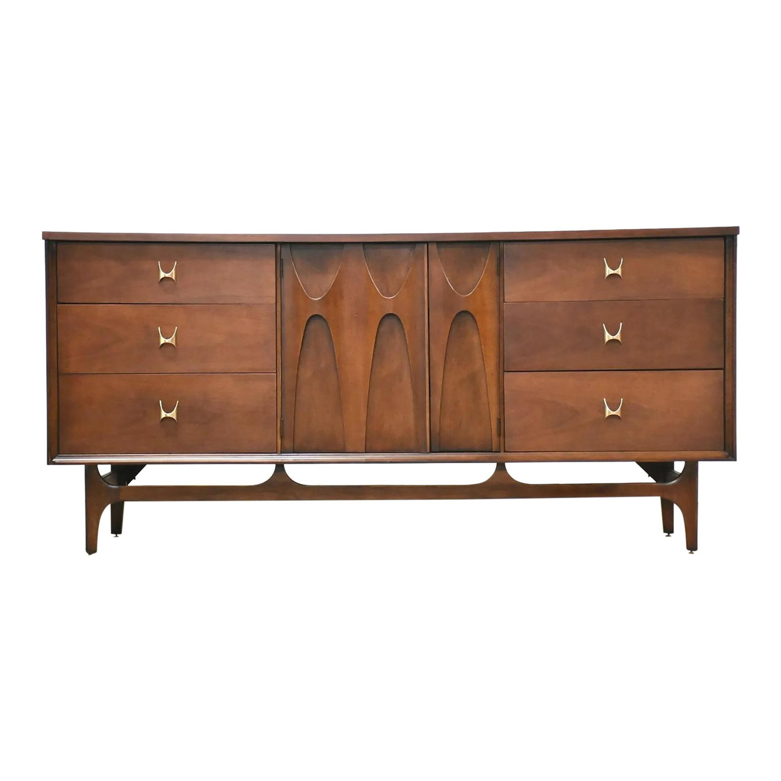 Vintage Broyhill Brasilia Walnut Dresser 66x19x31 Mid Century Modern: Vintage Broyhill Brasilia Walnut Dresser 66x19x31 Mid Century Modern A mid century modern walnut dresser made by Broyhill Brasilia with swooping sculpted door pulls and matching brass pulls. Professio