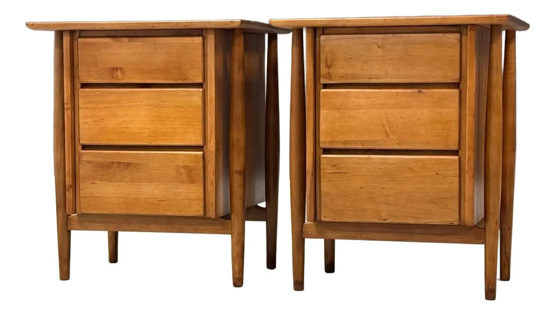 Mid Century Modern Solid Maple Floating Nightstands Pair: Mid Century Modern Solid Maple Floating Nightstands Pair Enhance your space with this elegant pair of mid-century modern floating nightstands, expertly crafted from solid maple. Each nightstand featur