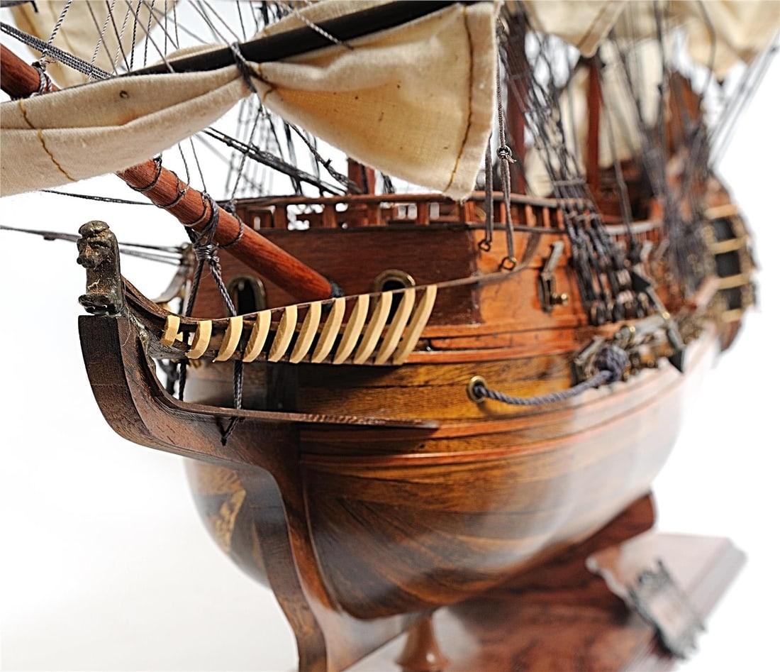 Historically Accurate HMS Fairfax Ship Model: Historically Accurate HMS Fairfax Ship Model This Historically Accurate HMS Fairfax Display Ship model is a stunning representation of the iconic tall ship, perfect for nautical enthusiasts and collec