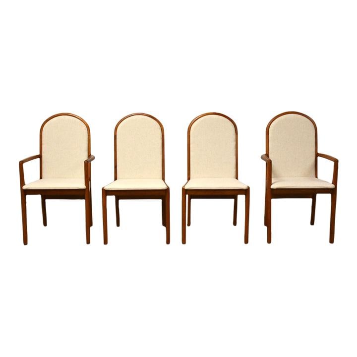Mid Century Modern Teak Dining Chairs Set of 4 Light Beige Upholstery: Mid Century Modern Teak Dining Chairs Set of 4 Light Beige Upholstery A set of four mid century modern teak dining chairs newly reupholstered in a light beige. Frames were professionally refinished. A