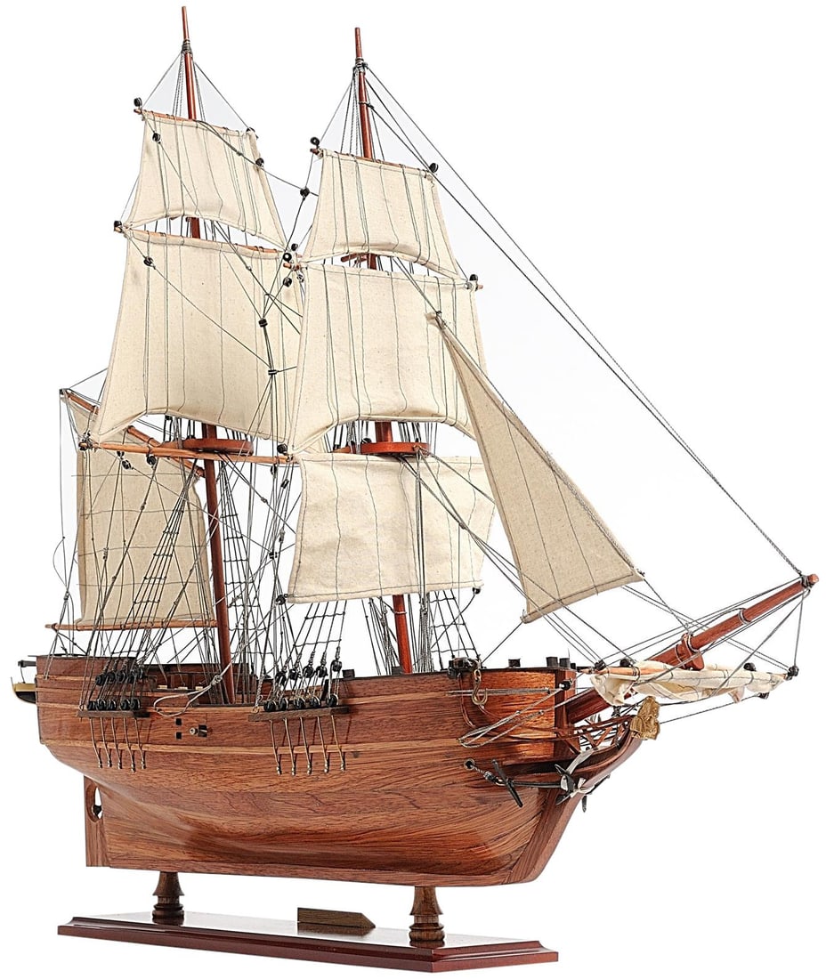 Lady Washington Ship Model 26H x 25W x 5.5D Cedar Wood: Lady Washington Ship Model 26H x 25W x 5.5D Cedar Wood This exquisite Lady Washington Ship Model is a stunning representation of maritime craftsmanship. Constructed from Western Red Cedar wood with a