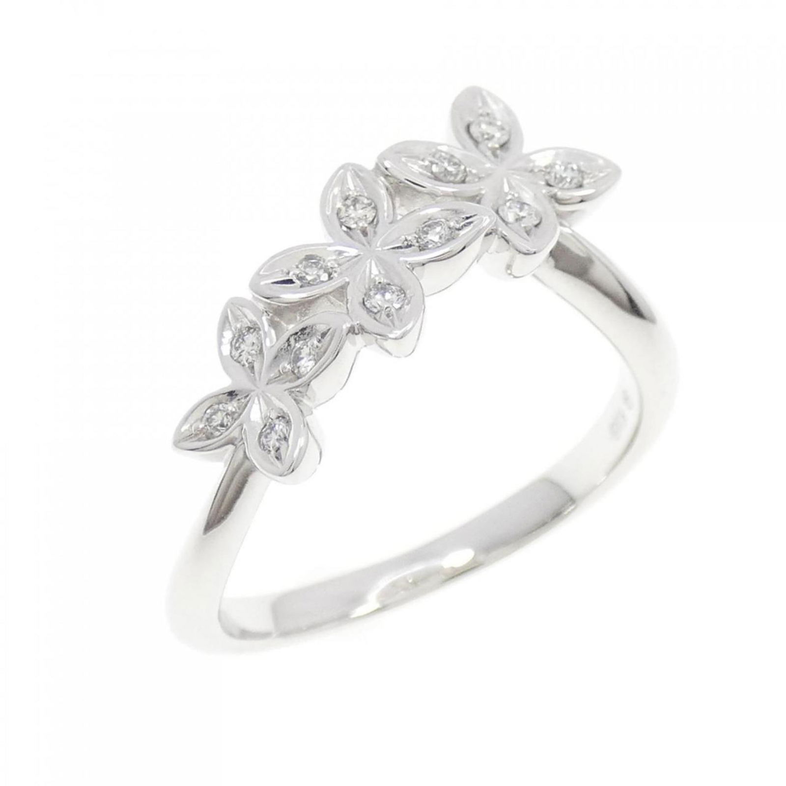 Mikimoto 18K White Gold Flower Diamond Band Ring 0.07CT: Mikimoto 18K White Gold Flower Diamond Band Ring 0.07CT This exquisite MIKIMOTO Flower Diamond Ring is crafted from luxurious 18K white gold and features a stunning diamond with a total weight of 0.07