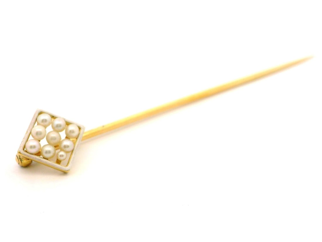 Victorian 18k Yellow Gold Seed Pearl Enamel Stick Pin: Victorian 18k Yellow Gold Seed Pearl Enamel Stick Pin This exquisite French antique Victorian stick pin features a stunning combination of 18k yellow gold, delicate seed pearls, and intricate enamel d