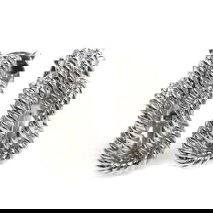 Hermes Audienne Clip Earrings in Silver for Women: Hermes Audienne Clip Earrings in Silver for Women Elevate your accessory collection with these exquisite Hermes Audienne Earrings, designed specifically for women. Crafted from high-quality silver, th