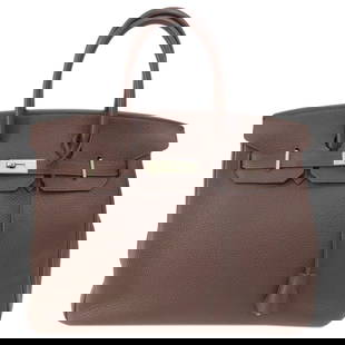 Hermes Birkin 35 Dark Brown Togo Handbag 28x37x21cm Women's: Hermes Birkin 35 Dark Brown Togo Handbag 28x37x21cm Women's This exquisite Hermes Birkin 35 handbag is crafted from luxurious Togo leather in a rich dark brown hue. The bag features a secure turn lock