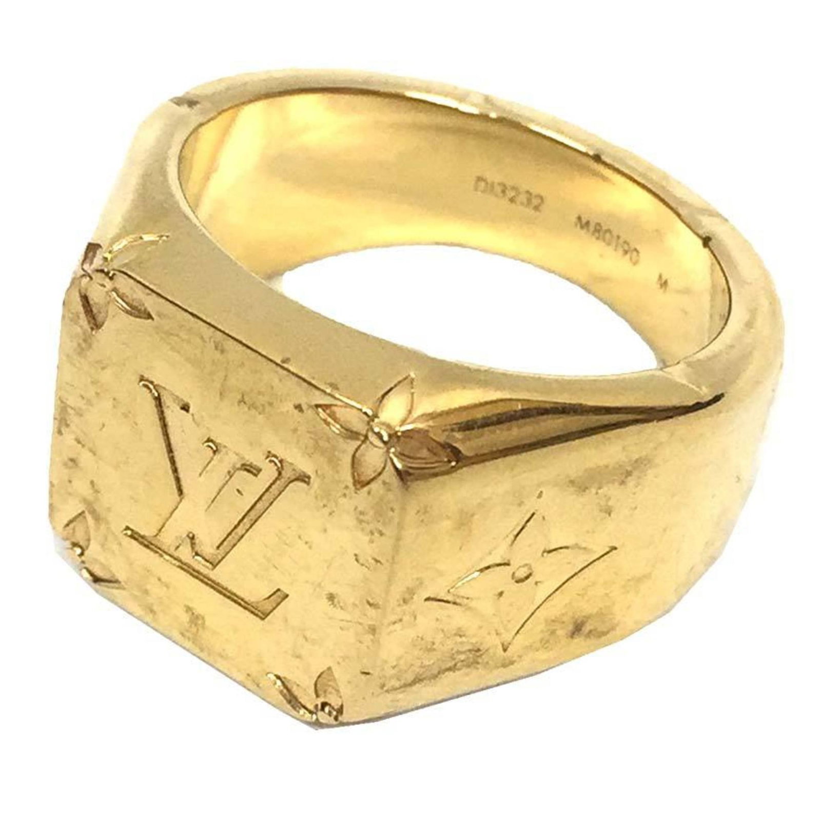 Louis Vuitton Men's Signet Ring M80190 Gold Monogram Size 19: Louis Vuitton Men's Signet Ring M80190 Gold Monogram Size 19 Elevate your style with this exquisite Louis Vuitton Signet Ring, designed for men. Crafted from durable metal, this band ring features a s