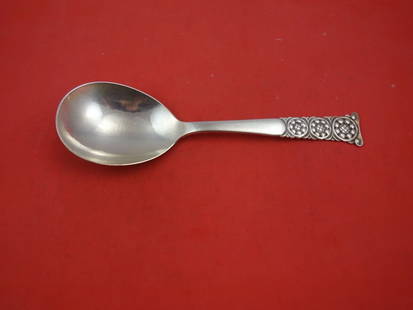 Georg Jensen Dahlia Sterling Silver Berry Spoon 9 1/4 Vintage Denmark: Georg Jensen Dahlia Sterling Silver Berry Spoon 9 1/4 Vintage Denmark This vintage 9 1/4" berry spoon from Georg Jensen features the elegant Dahlia pattern and is crafted from high-quality sterling si