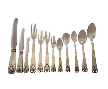 Georg Jensen Ornamental #19 Sterling Silver Flatware Set 129pcs Art Nouveau Grapes: Georg Jensen Ornamental #19 Sterling Silver Flatware Set 129pcs Art Nouveau Grapes This exquisite Ornamental #19 flatware set by Georg Jensen showcases the renowned craftsmanship of one of the world's