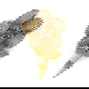 French 18K Yellow Gold Flower Brooch with Diamonds Signed: French 18K Yellow Gold Flower Brooch with Diamonds Signed This exquisite French 18K Yellow Gold Flower Brooch features a stunning design that is both elegant and functional, weighing 26.2 grams. The b