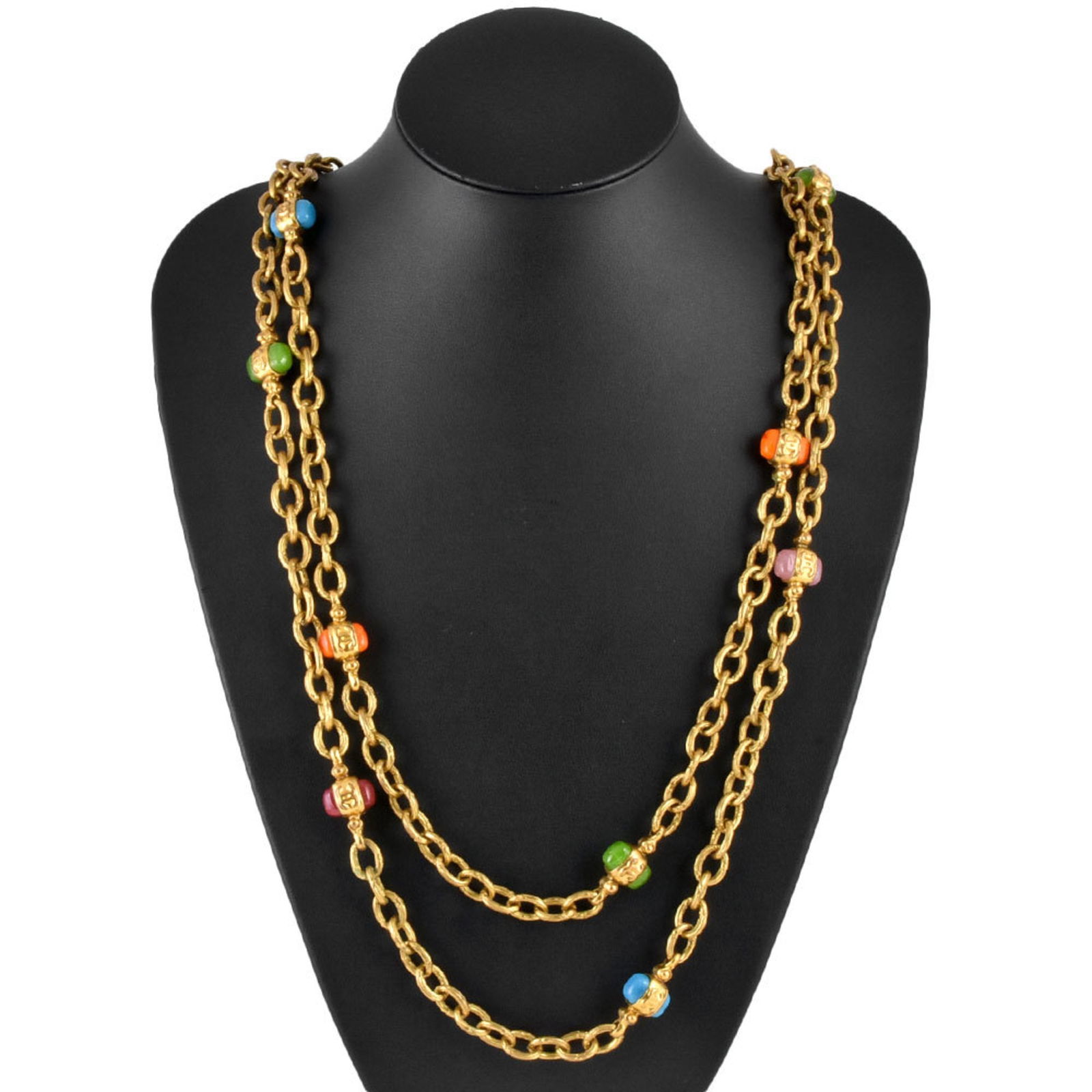 CHANEL Long Necklace 180cm 28 Engraved Gold Plating/Resin Women's Coco Mark: CHANEL Long Necklace 180cm 28 Engraved Gold Plating/Resin Women's Coco Mark This exquisite CHANEL long necklace, measuring 180cm, features a stunning gold-plated chain adorned with multiple colorful b