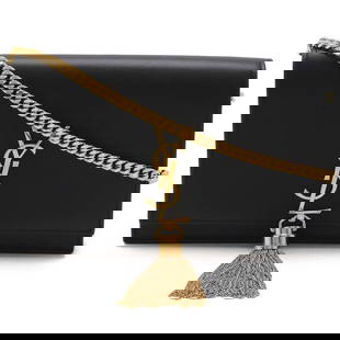 Yves Saint Laurent Kate Tassel Chain Wallet Black Leather Shoulder Bag: Yves Saint Laurent Kate Tassel Chain Wallet Black Leather Shoulder Bag This Yves Saint Laurent Kate Tassel Chain Wallet Shoulder Bag is a stylish accessory for women, crafted from high-quality leather