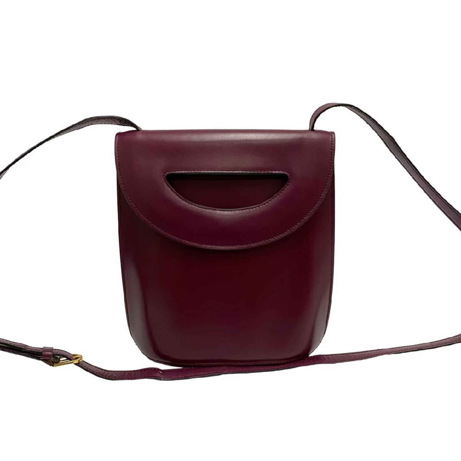 Celine Vintage Mini Shoulder Bag Bordeaux Red Calf Leather 23x20x10cm: Celine Vintage Mini Shoulder Bag Bordeaux Red Calf Leather 23x20x10cm This Celine Vintage Mini Shoulder Bag is crafted from genuine calf leather in a rich bordeaux red color. Designed for women, this