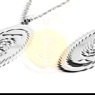 Tiffany 925 Sterling Silver 18K Gold Round Coin Pendant Necklace 46.5cm: Tiffany 925 Sterling Silver 18K Gold Round Coin Pendant Necklace 46.5cm This exquisite Tiffany pendant features a charming round coin design, crafted from high-quality Sterling silver (925) and accent