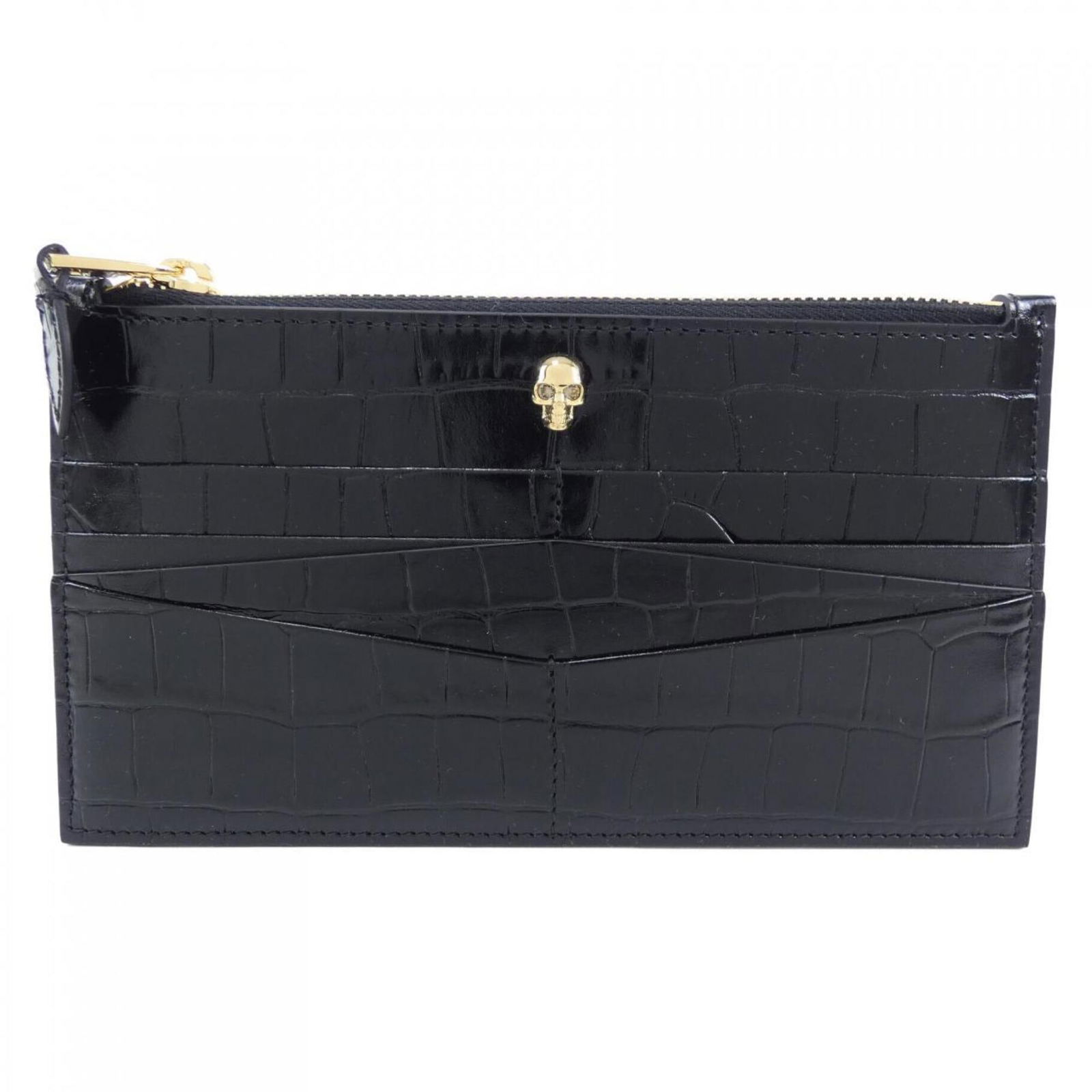 Alexander McQueen Black Clutch Bag for Women 11.5cm x 20.5cm: Alexander McQueen Black Clutch Bag for Women 11.5cm x 20.5cm This stylish Alexander McQueen clutch bag is perfect for adding a touch of elegance to any outfit. Crafted in a classic black color, this w