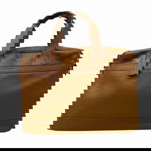 Coach F71561 Camel Leather Tote Briefcase for Men: Coach F71561 Camel Leather Tote Briefcase for Men The Coach F71561 Tote Bag combines style and functionality, designed specifically for men. This versatile bag features a rich camel leather constructi