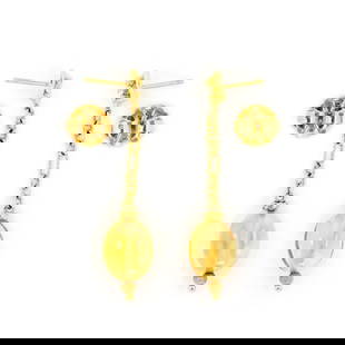 David Yurman Quatrefoil Dangle Earrings 18k Gold Diamond Citrine: David Yurman Quatrefoil Dangle Earrings 18k Gold Diamond Citrine This exquisite pair of earrings from David Yurman's Quatrefoil collection features a stunning design crafted from 18k yellow gold with