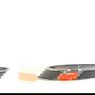 Hermes Super H Bangle Bracelet Orange Silver 20.5cm Women's: Hermes Super H Bangle Bracelet Orange Silver 20.5cm Women's This stunning Hermes Super H Bangle Bracelet combines vibrant orange with sleek silver metal, making it a perfect accessory for women who ap