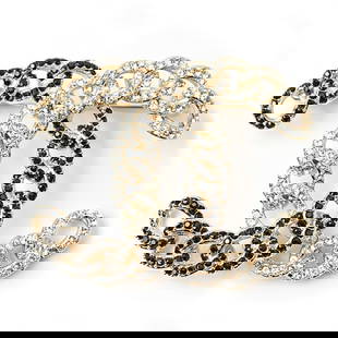 Chanel Gold Coco Mark Rhinestone Brooch Pin 4cm x 5cm: Chanel Gold Coco Mark Rhinestone Brooch Pin 4cm x 5cm This exquisite Chanel brooch pin features the iconic Coco mark, elegantly designed in gold and adorned with striking black rhinestones. Crafted in
