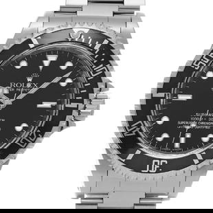 ROLEX Submariner 14060M Automatic Men's Watch V Serial 2009: ROLEX Submariner 14060M Automatic Men's Watch V Serial 2009 Experience the timeless elegance of the ROLEX Submariner 14060M, a classic men's wristwatch that embodies luxury and precision. Manufactured