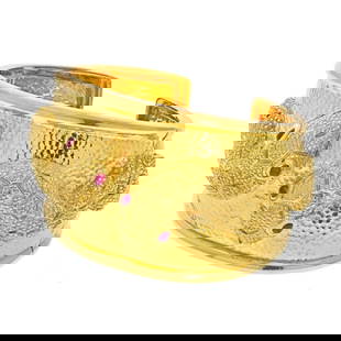 David Webb Twin Serpent Cuff Bracelet Platinum 18K Yellow Gold Ruby Eyes: David Webb Twin Serpent Cuff Bracelet Platinum 18K Yellow Gold Ruby Eyes This exquisite cuff bracelet features a striking design by David Webb, crafted from a combination of platinum and 18K yellow go