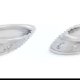 Rachel Koen 14K White Gold Three Stone Diamond Wedding Band Size 9: Rachel Koen 14K White Gold Three Stone Diamond Wedding Band Size 9 This exquisite Rachel Koen Three Stone Diamond Wedding Band is crafted in luxurious 14K white gold. The elegant band features three r