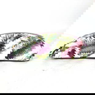 Gucci Tian Flora Print Leather Pencil Case 7cm x 19.5cm Purple: Gucci Tian Flora Print Leather Pencil Case 7cm x 19.5cm Purple This exquisite Gucci pencil case combines functionality with elegant design. Crafted from high-quality leather, it features a vibrant mul