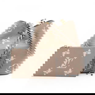 Louis Vuitton NeoNoe MM Bicolor Shoulder Bag Monogram Empreinte Beige: Louis Vuitton NeoNoe MM Bicolor Shoulder Bag Monogram Empreinte Beige This Louis Vuitton NeoNoe MM Shoulder Bag is crafted from luxurious Monogram Empreinte Leather in a stylish beige bicolor design,