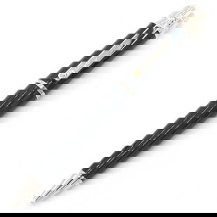 Cartier Santos Black Silver Ballpoint Pen for Men 14.1cm: Cartier Santos Black Silver Ballpoint Pen for Men 14.1cm This exquisite Cartier ballpoint pen from the Santos collection features a sleek black and silver design, perfect for the modern man. With a le
